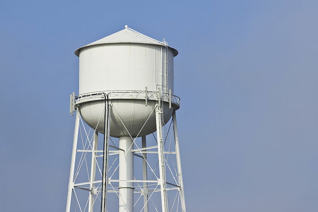 how much would it cost to buy water tank stand